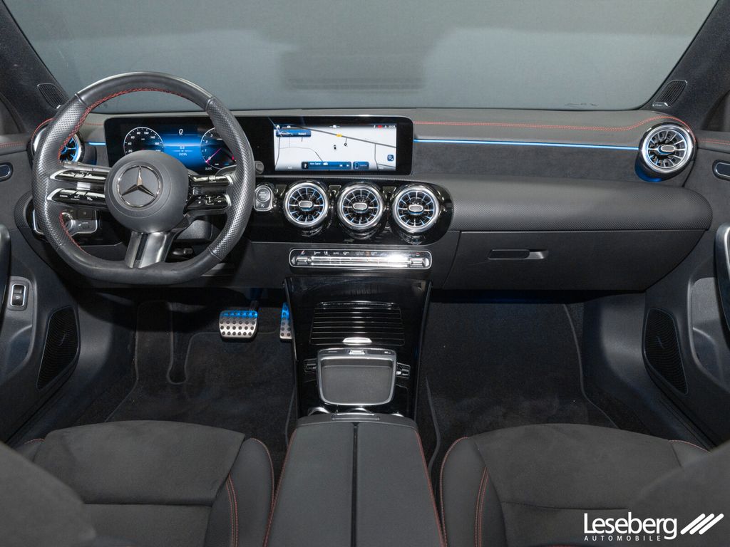Mercedes-Benz CLA 200 2024