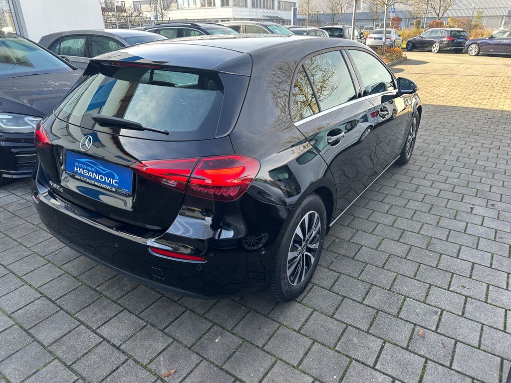 Mercedes-Benz A 180 2024