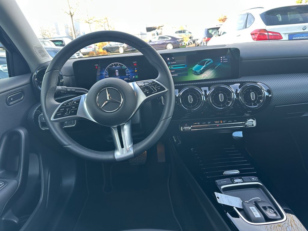 Mercedes-Benz A 180 2024