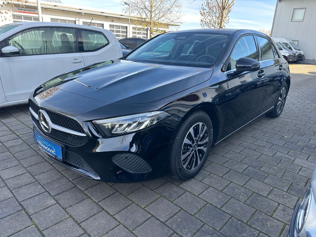 Mercedes-Benz A 180 2024