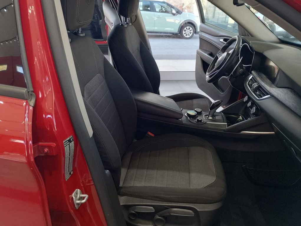 Alfa Romeo Stelvio 2019