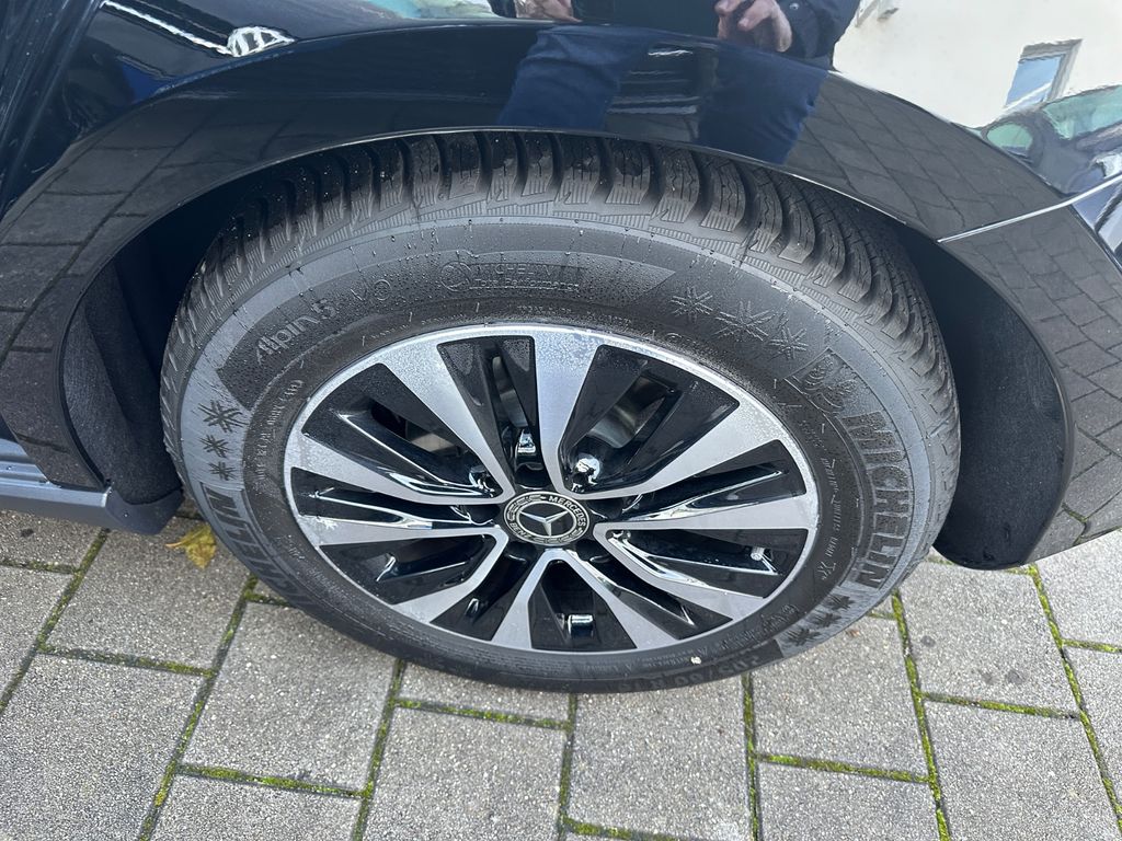 Mercedes-Benz A 180 2024