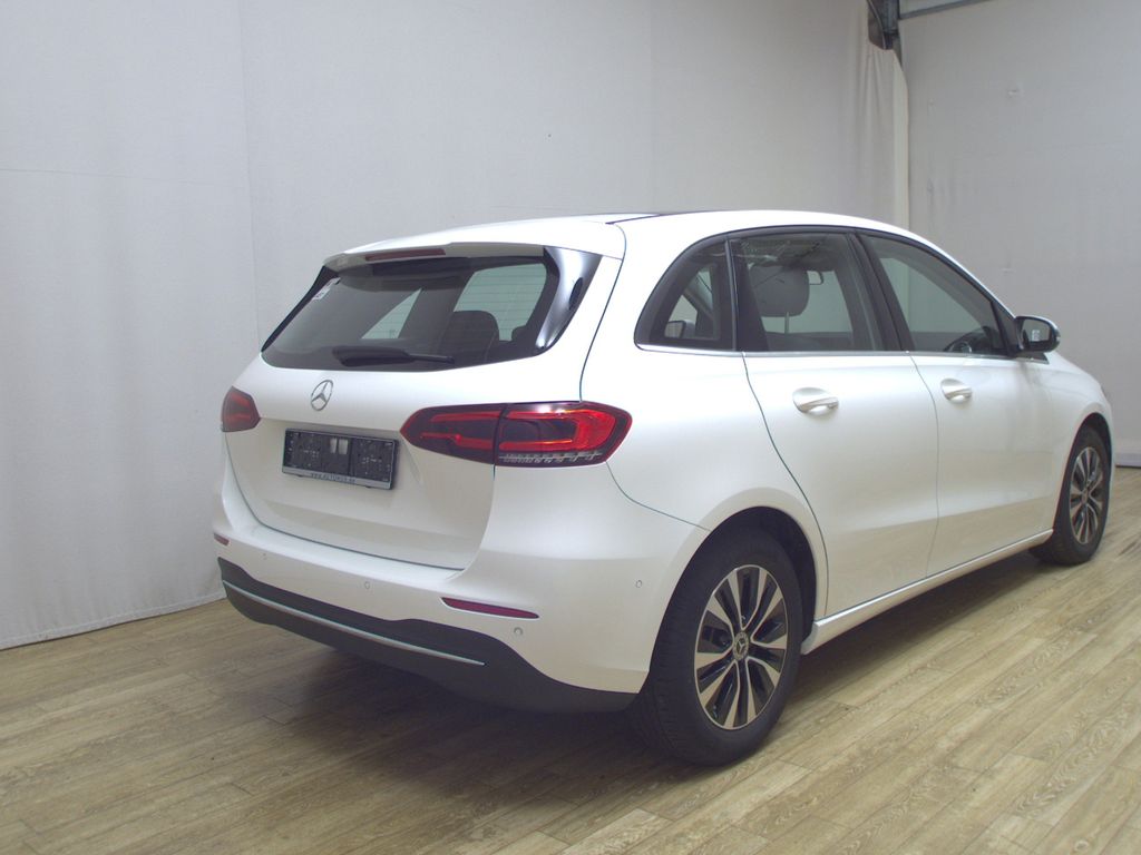 Mercedes-Benz B 180 2022