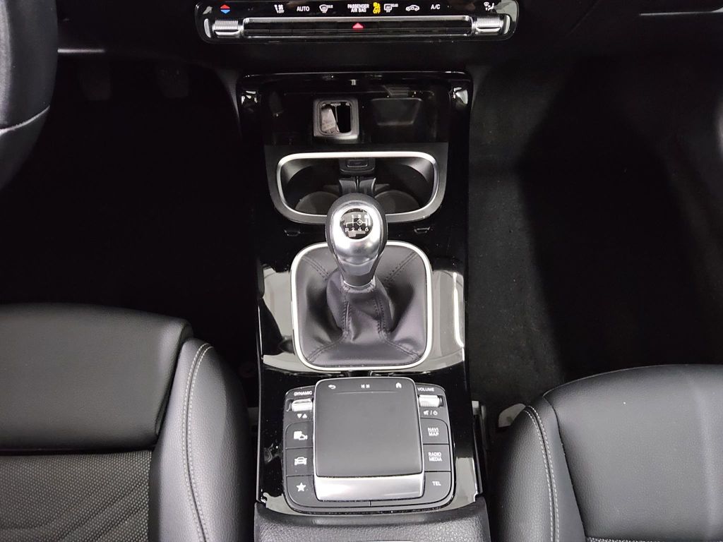 Mercedes-Benz B 180 2022