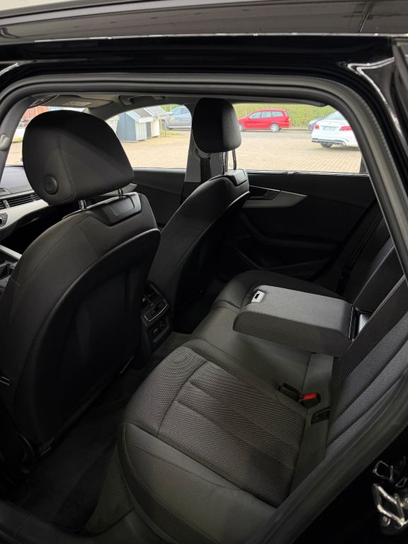 Audi A4 2022