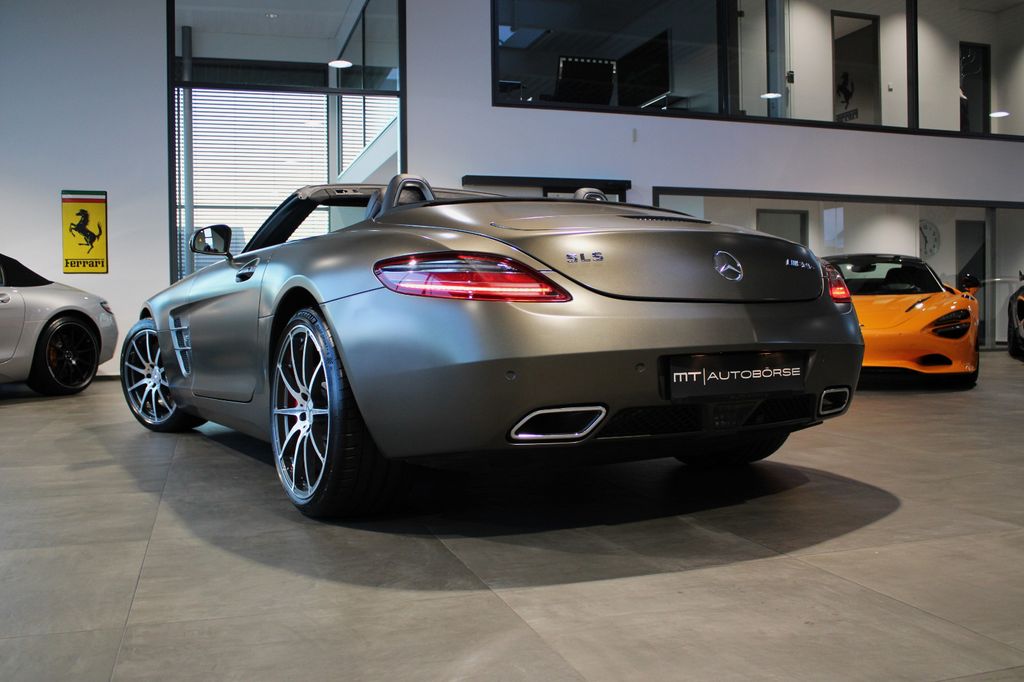 Mercedes-Benz SLS AMG 2011