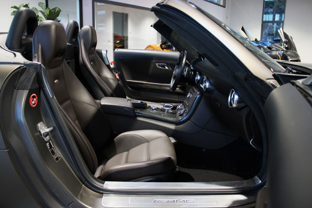 Mercedes-Benz SLS AMG 2011