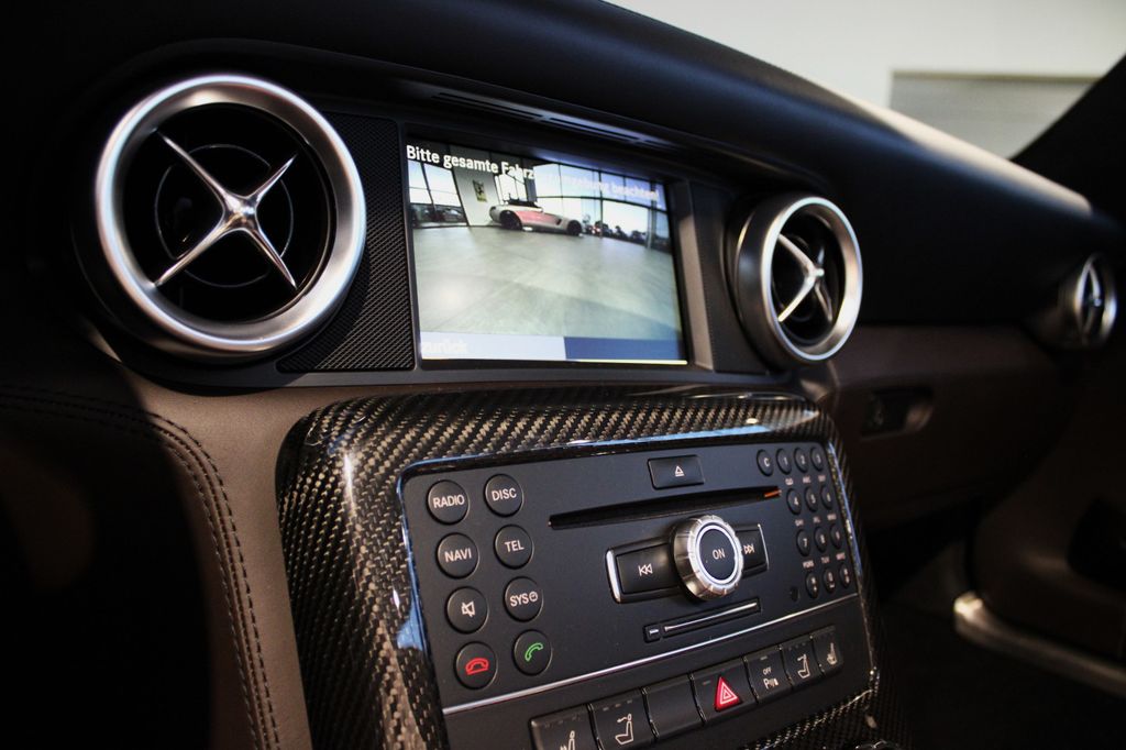 Mercedes-Benz SLS AMG 2011