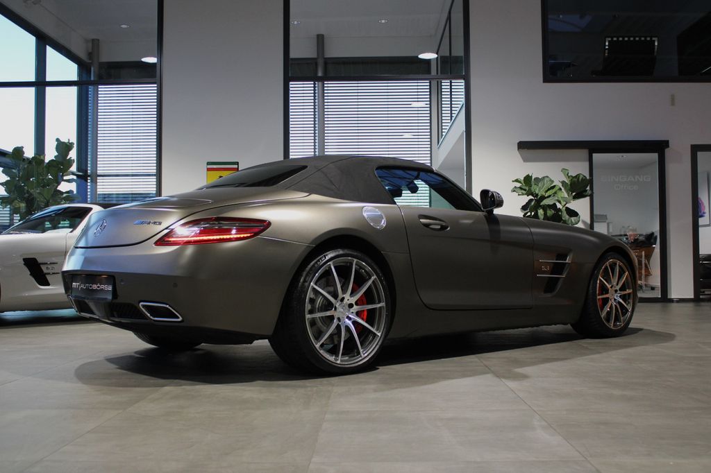 Mercedes-Benz SLS AMG 2011