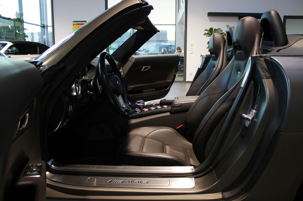 Mercedes-Benz SLS AMG 2011