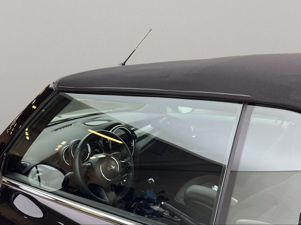 MINI One Cabrio 2022