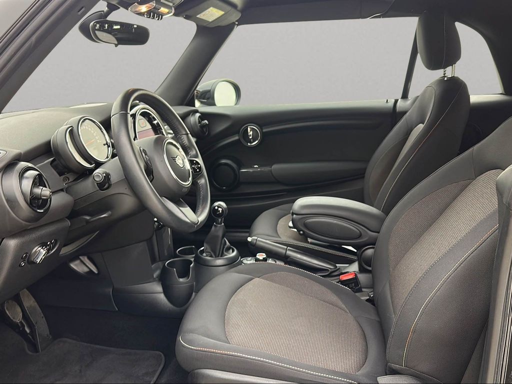 MINI One Cabrio 2022