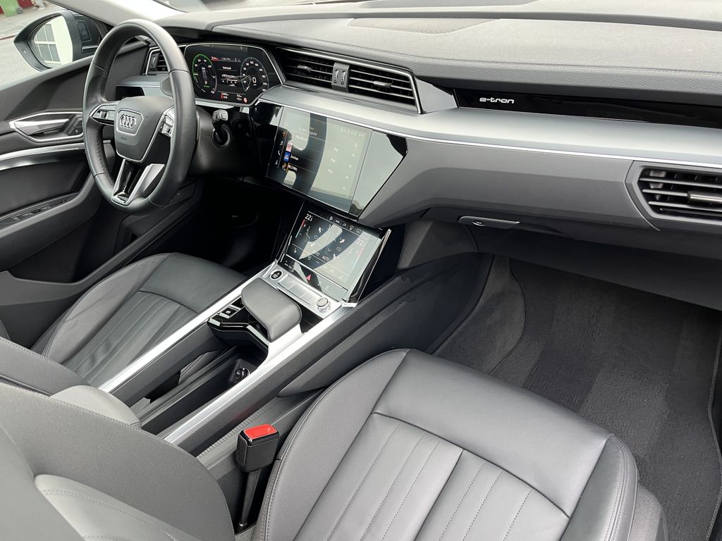 Audi e-tron 2022