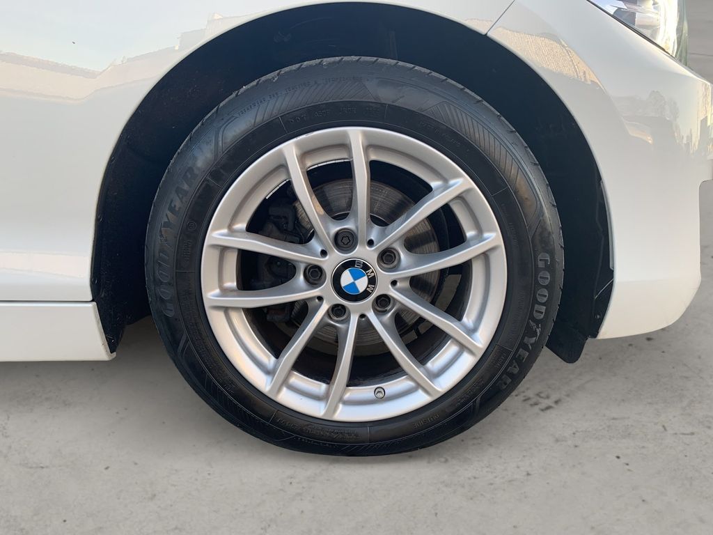 BMW 218 2019
