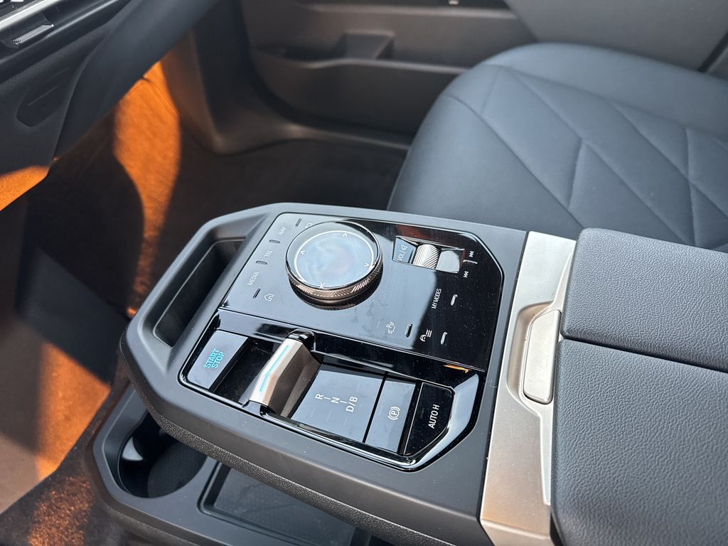 BMW iX 2022