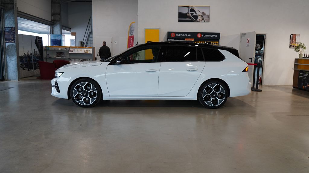 Opel Astra 2024