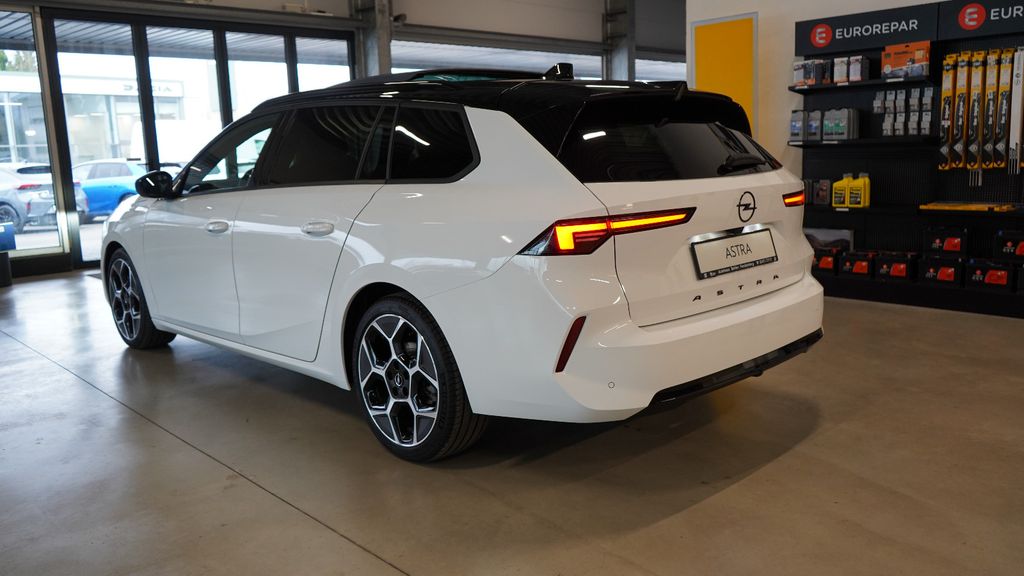 Opel Astra 2024