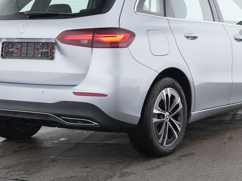 Mercedes-Benz B 250 2025