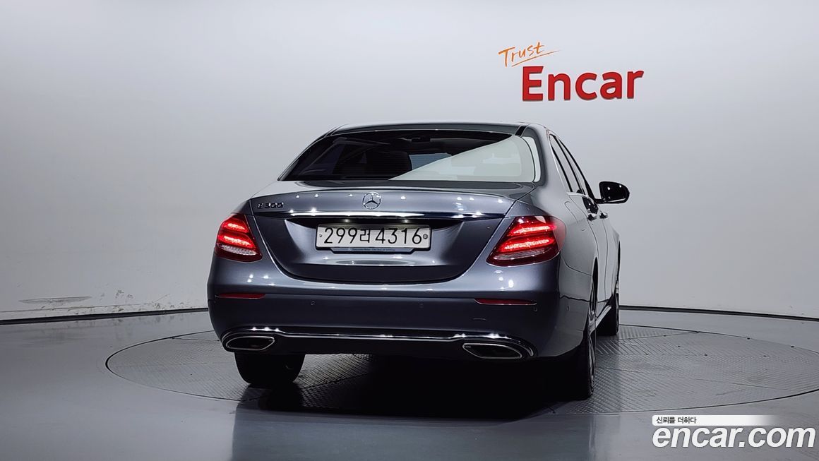 Mercedes-Benz E-Class 2018