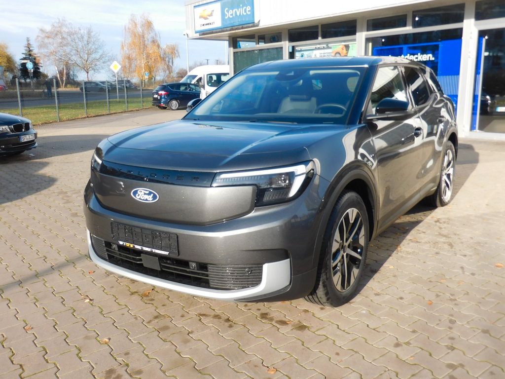 Ford Explorer 2024