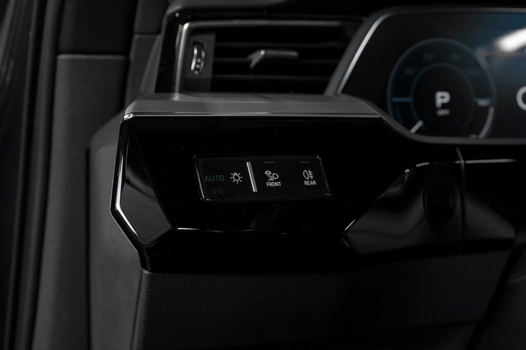 Audi e-tron 2020
