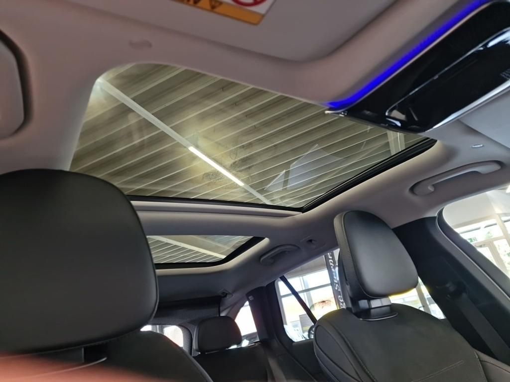 Mercedes-Benz C 300 2025