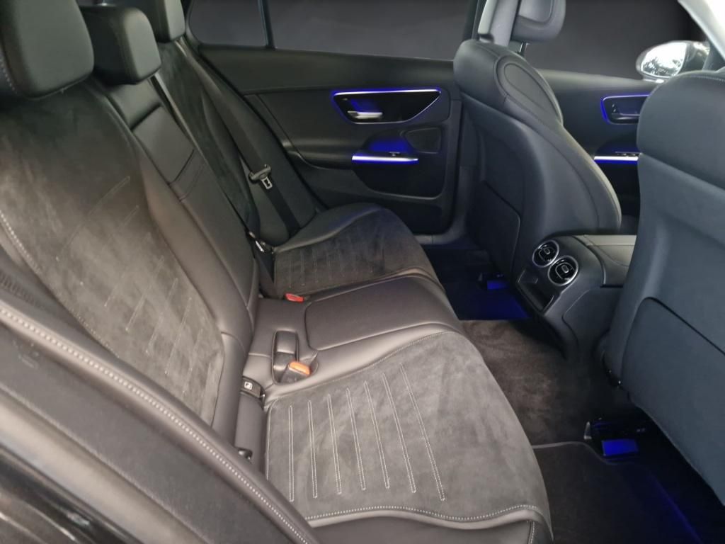 Mercedes-Benz C 300 2025