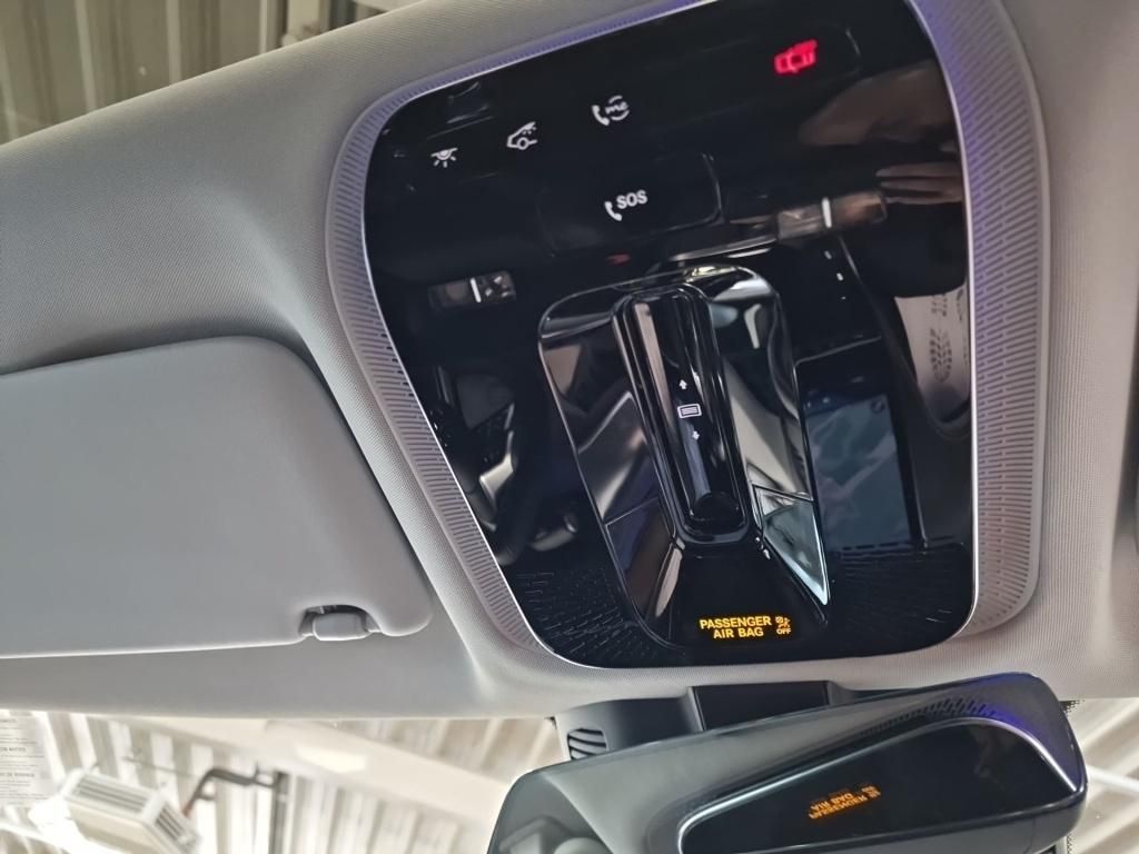 Mercedes-Benz C 300 2025