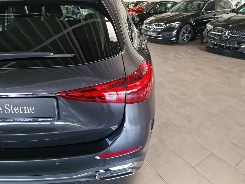 Mercedes-Benz C 300 2025