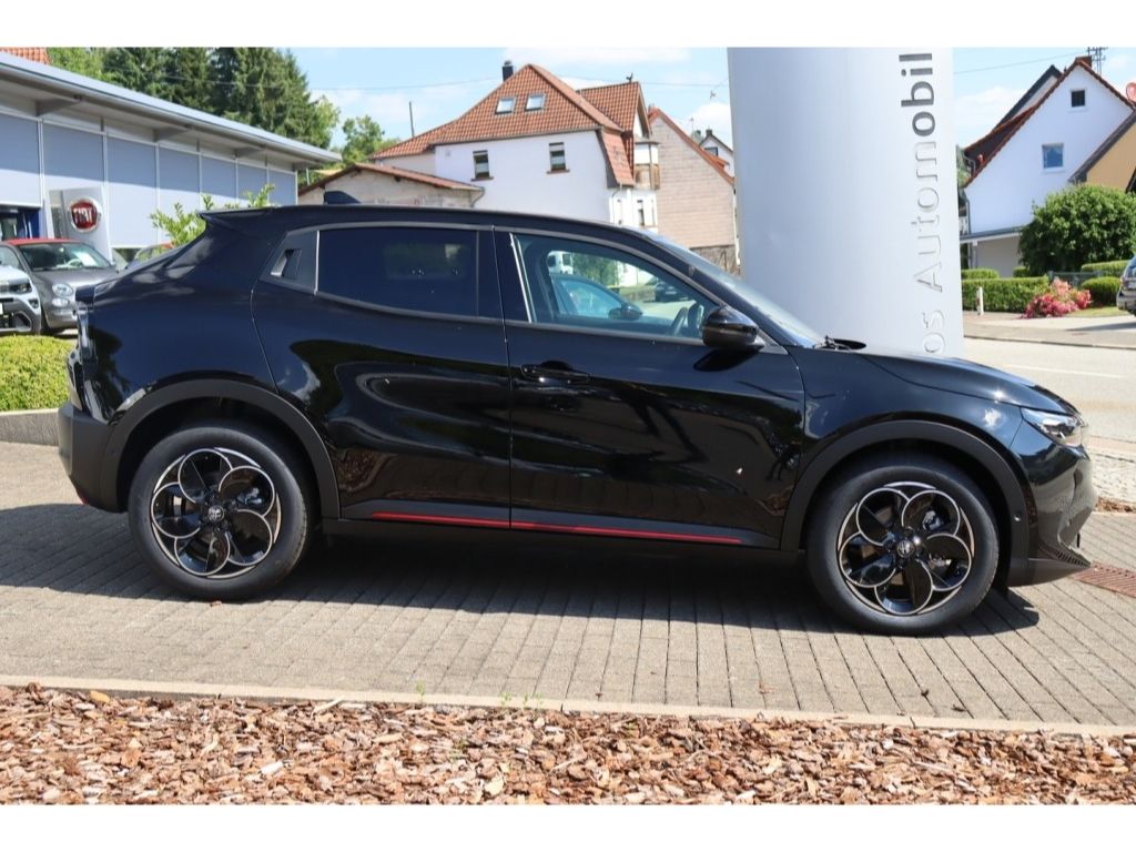 Alfa Romeo Junior 2025