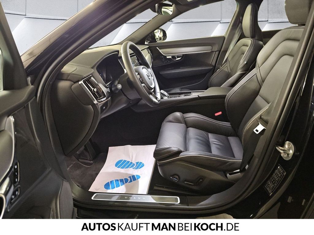 Volvo V90 2022