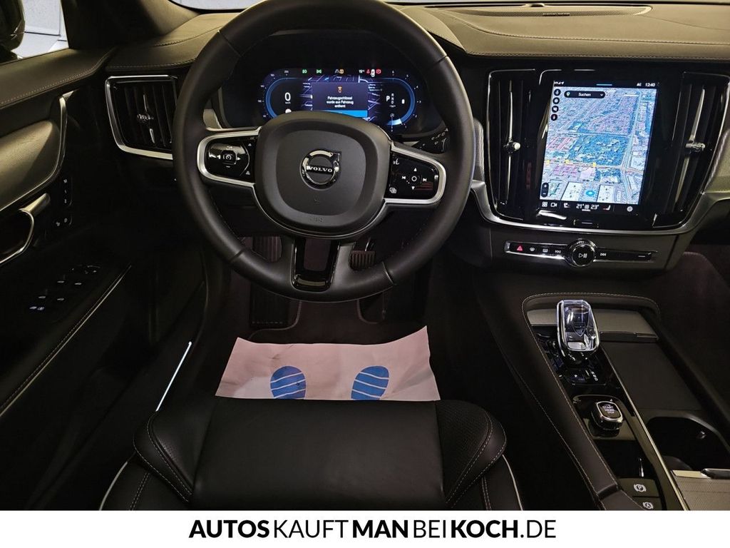 Volvo V90 2022