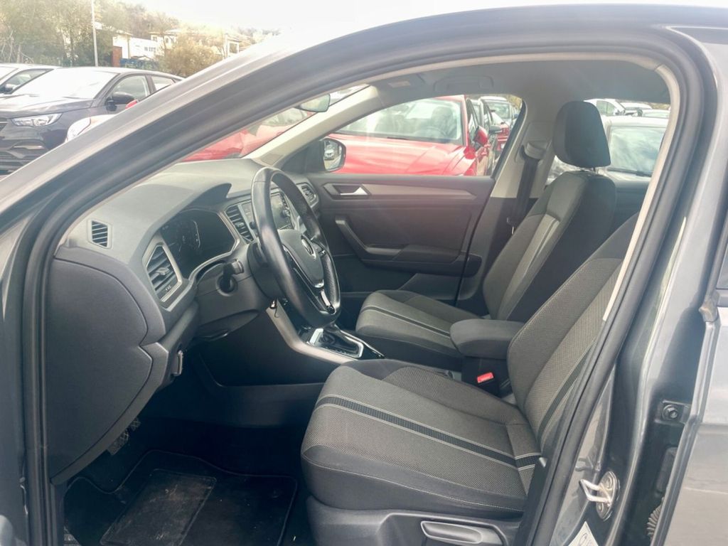 Volkswagen T-Roc 2021