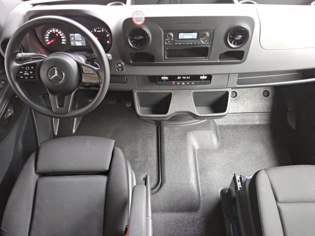 Mercedes-Benz Sprinter 2021