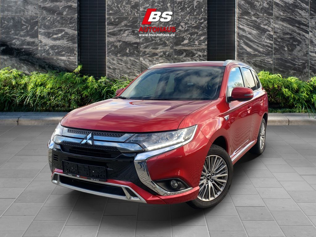 Mitsubishi Plug-in Hybrid Outlander 2021