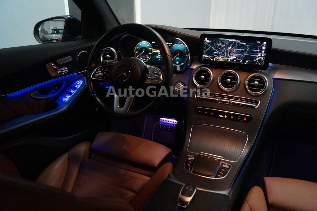 Mercedes-Benz GLC 300 2021