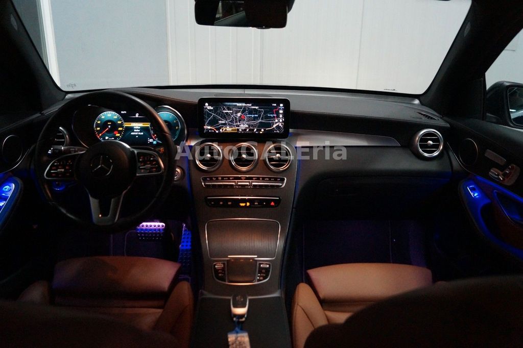 Mercedes-Benz GLC 300 2021