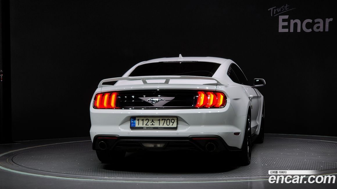 Ford Mustang 2021