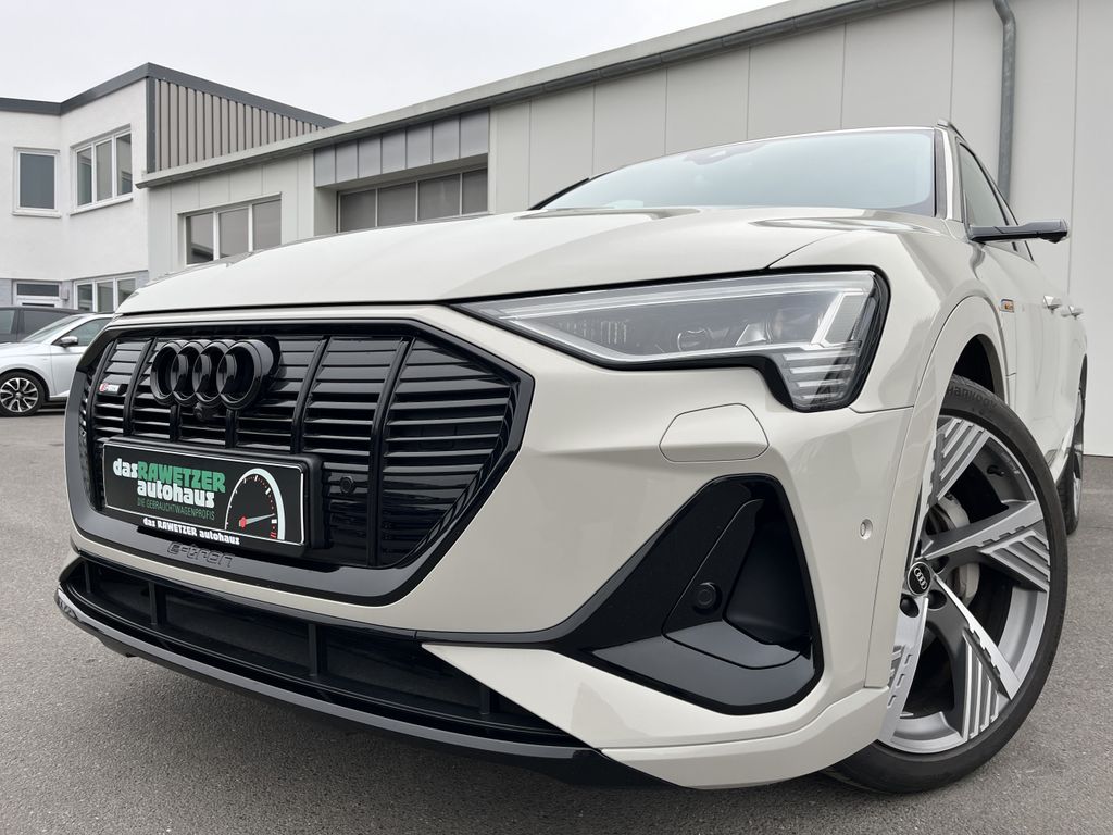 Audi e-tron 2022