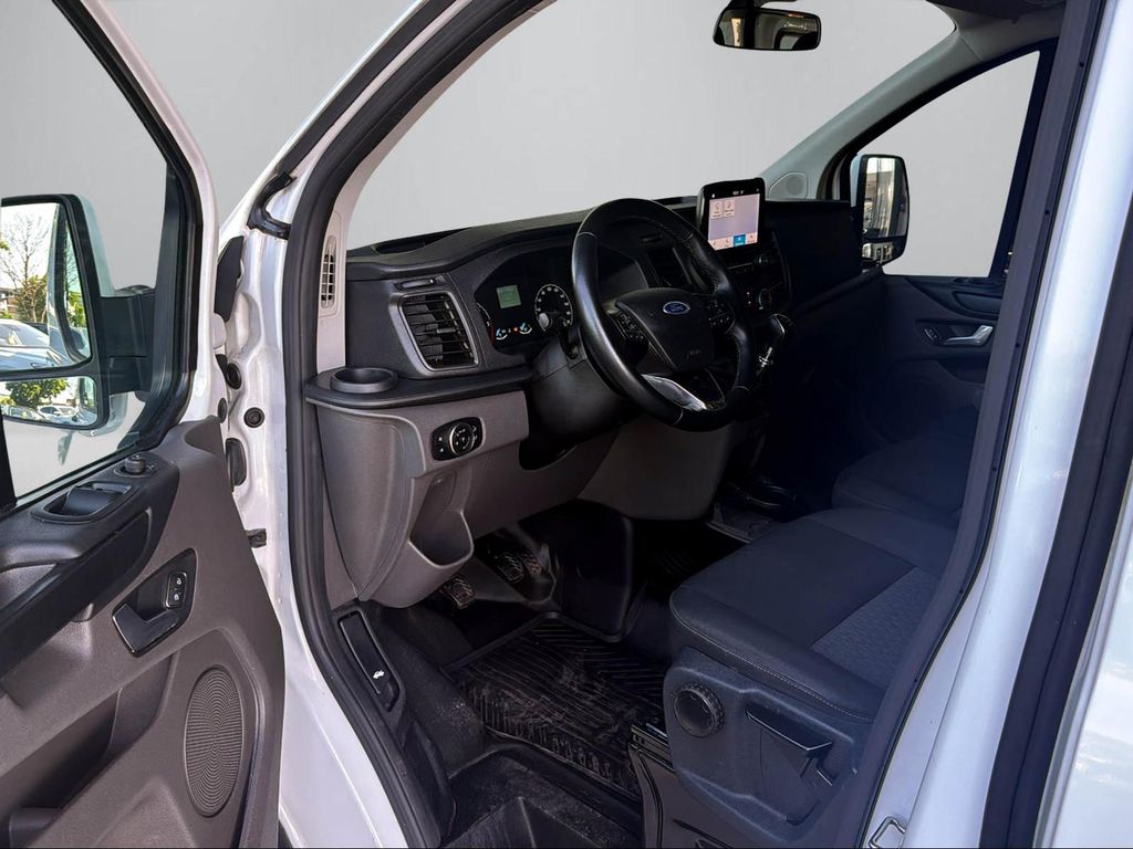 Ford Tourneo Custom 2021