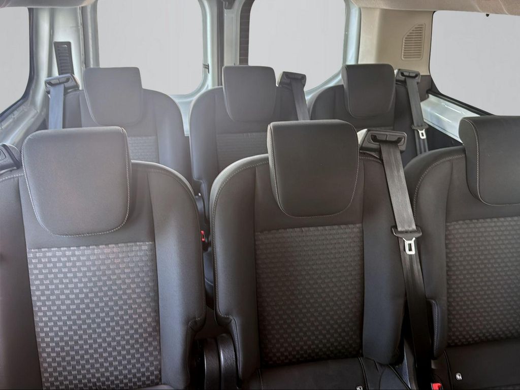 Ford Tourneo Custom 2021