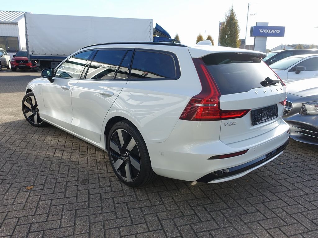 Volvo V60 2025