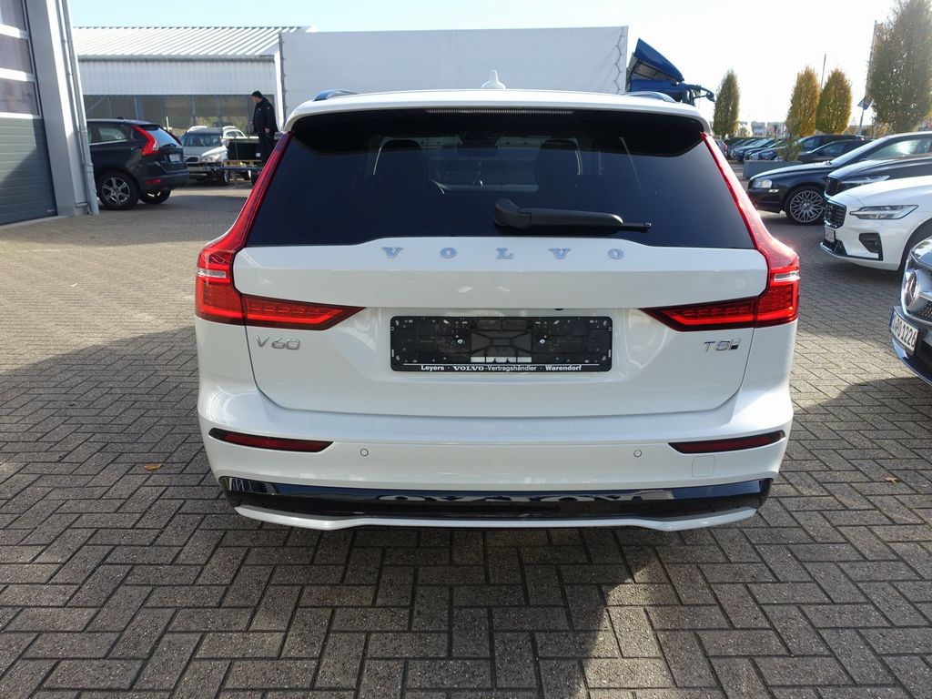 Volvo V60 2025