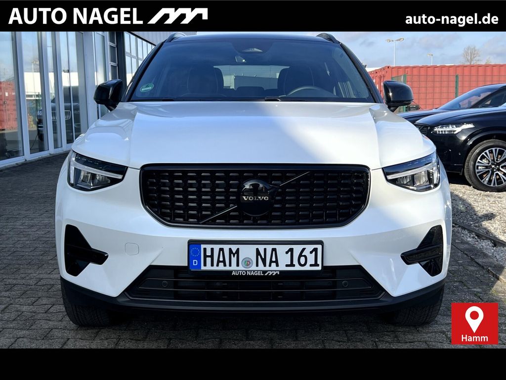Volvo XC40 2025
