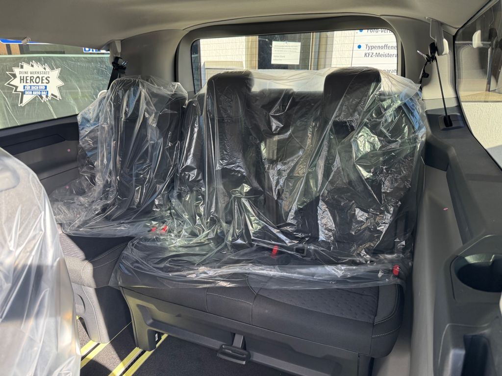 Ford Tourneo Custom 2025