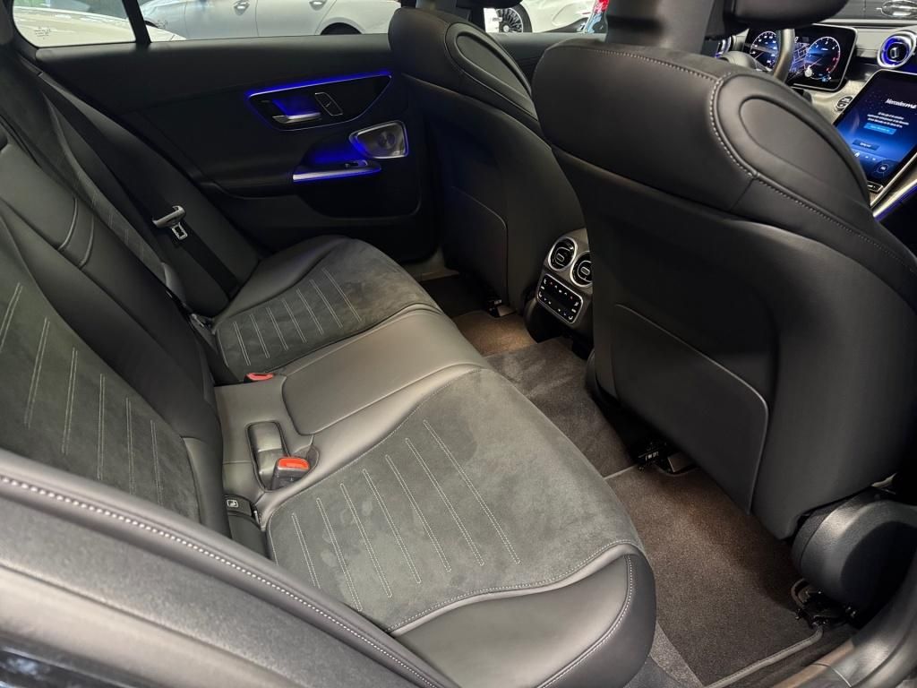 Mercedes-Benz C 220 2025