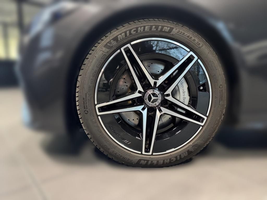 Mercedes-Benz C 220 2025