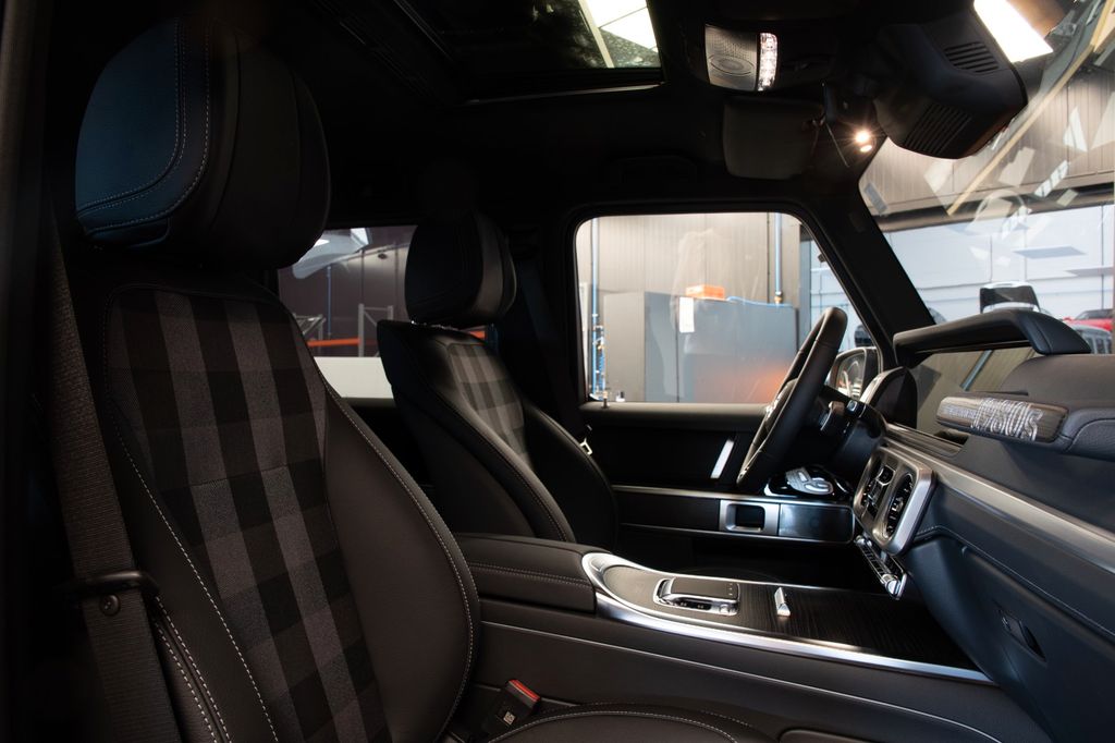 Mercedes-Benz G 450 2025