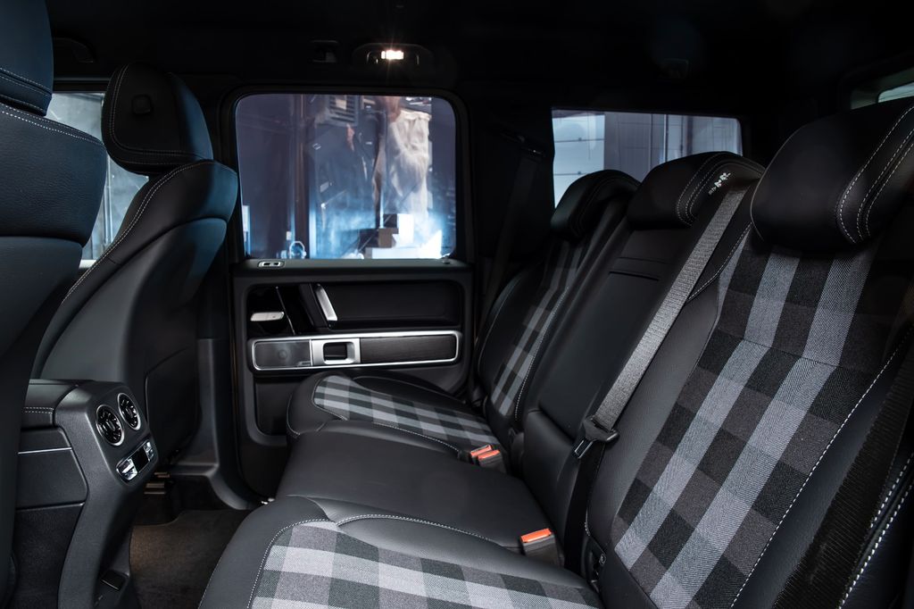 Mercedes-Benz G 450 2025