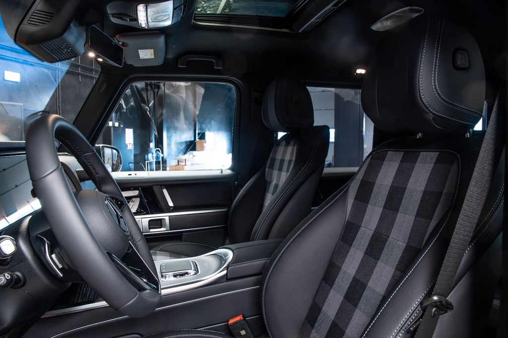 Mercedes-Benz G 450 2025